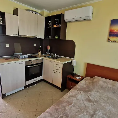 Black Sea Paradise, Luxury Апартаменты *